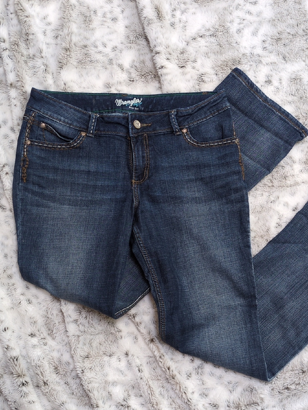 $10 MOVING SALE! Wrangler Tall Women's Medium-Dark Blue Skinny Jeans